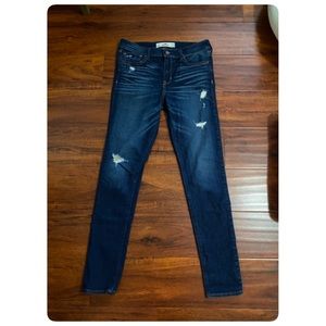Hollister distressed skinny jeans